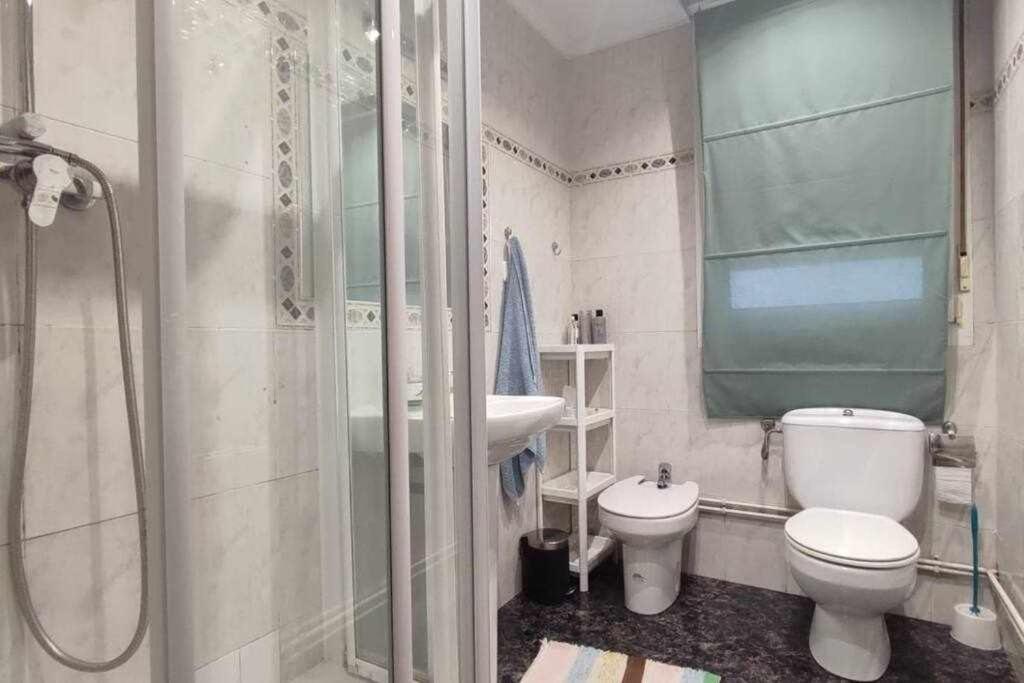 Fliphouse Rooms Pension Bilbao Room photo