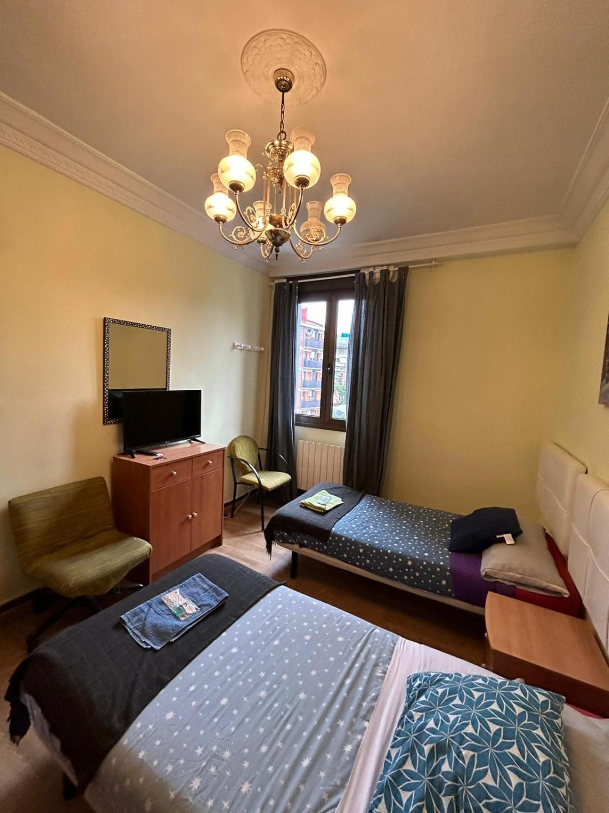 Fliphouse Rooms Pension Bilbao Exterior photo