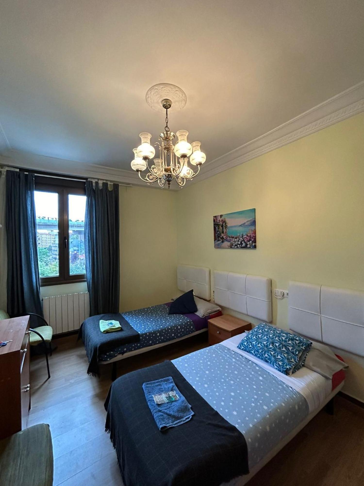 Fliphouse Rooms Pension Bilbao Exterior photo